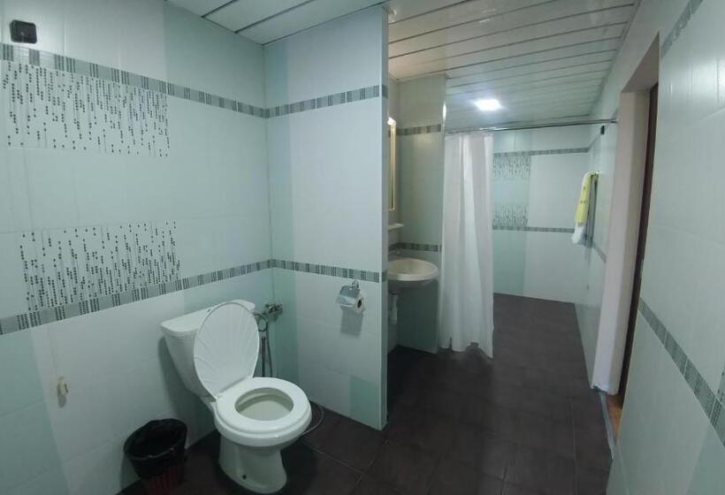 استراحتگاه Cross Health Spa Center