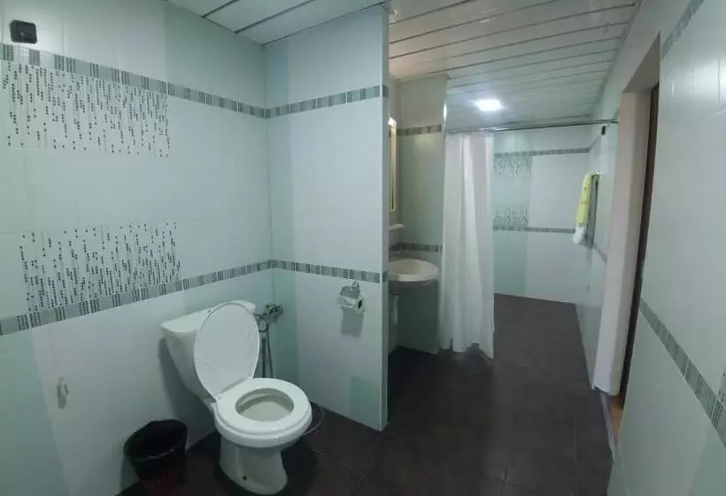 استراحتگاه Cross Health Spa Center