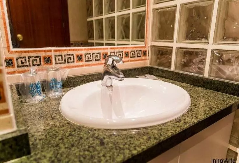 Apartamentos Chinasol Suites