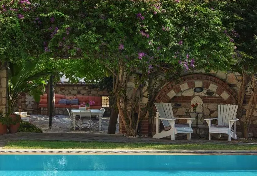 Hotelli Alacati Zeytin Konak