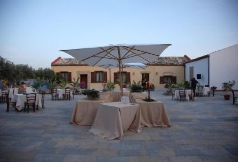 בית מלון כפרי Baglio Cantello   Farm Home