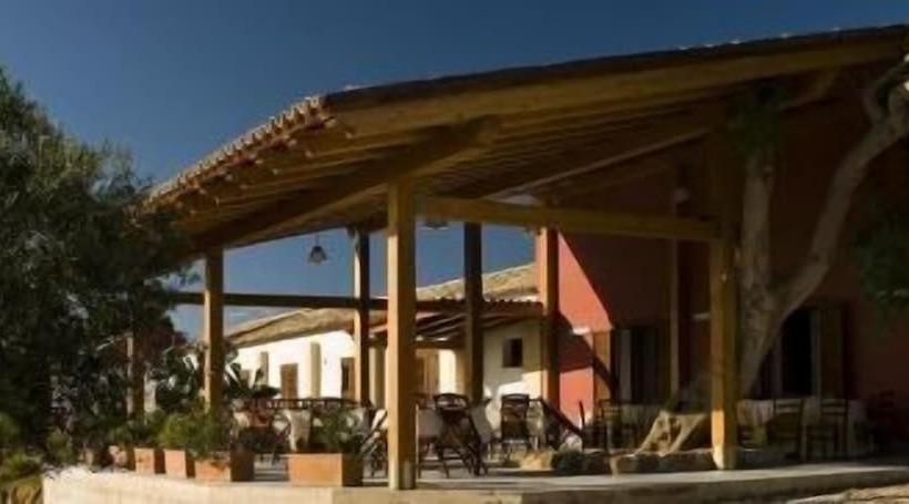 בית מלון כפרי Baglio Cantello   Farm Home