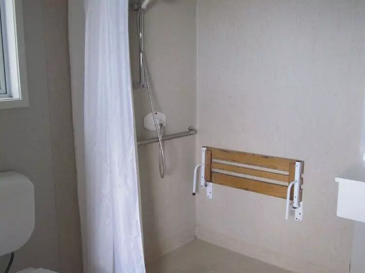 בית מלון כפרי Belt Road Seaside Holiday Park