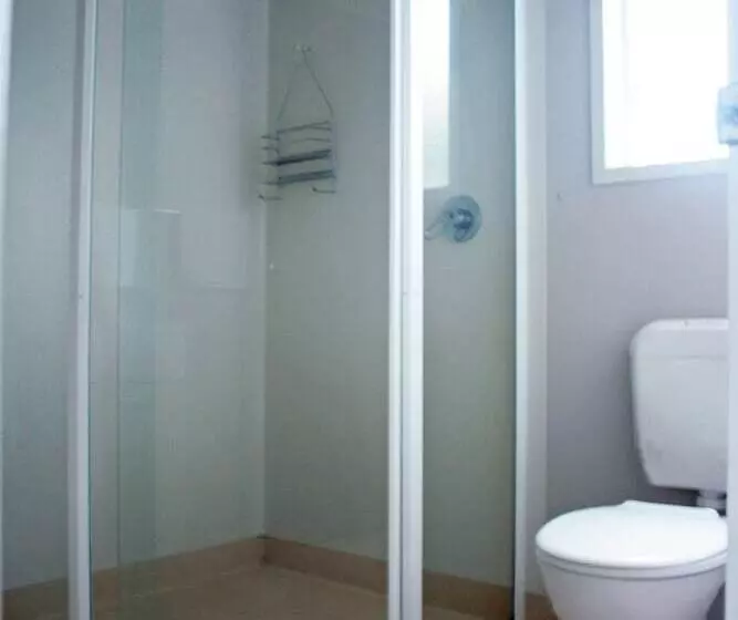 בית מלון כפרי Belt Road Seaside Holiday Park