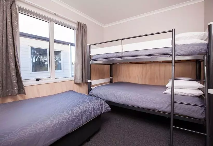 בית מלון כפרי Belt Road Seaside Holiday Park