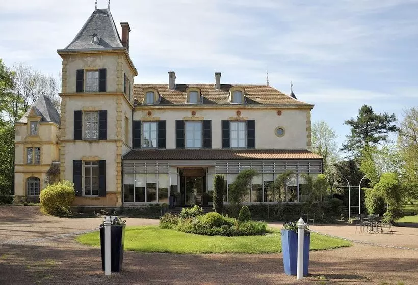 Hotel Château De Champlong Table Hôtel  Golf & Spa