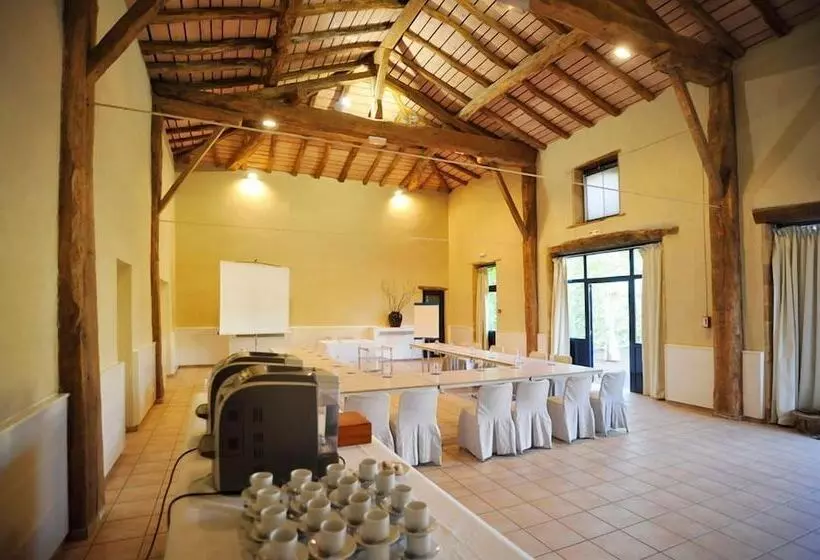 Hotel Château De Champlong Table Hôtel  Golf & Spa