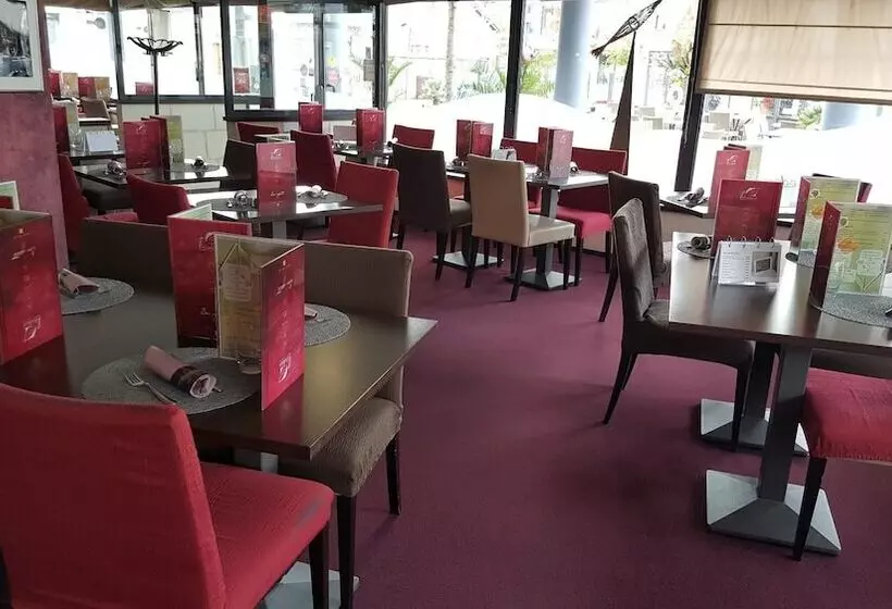 בית מלון כפרי De Loire Et Restaurant Les Bateliers