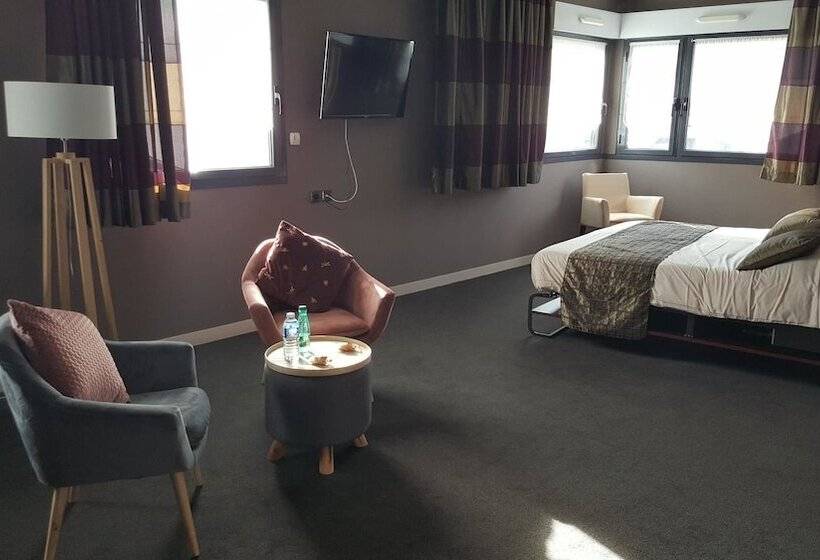 ホテル De Loire Et Restaurant Les Bateliers