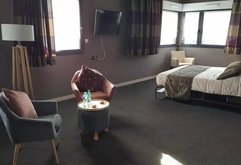 בית מלון כפרי De Loire Et Restaurant Les Bateliers