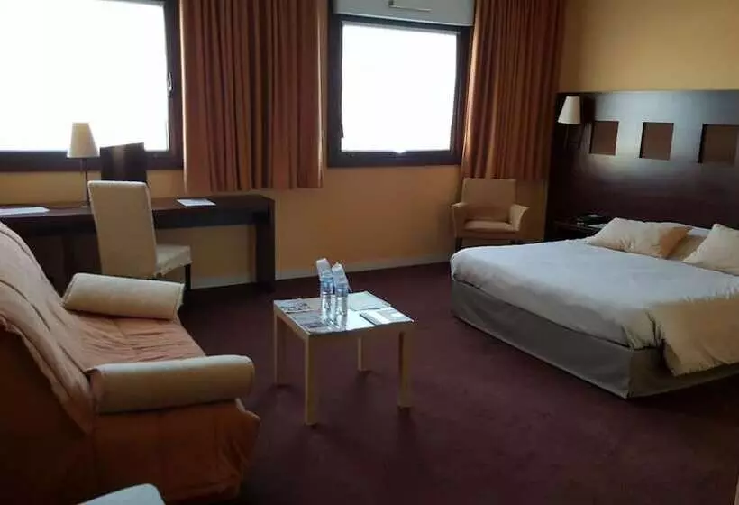 בית מלון כפרי De Loire Et Restaurant Les Bateliers