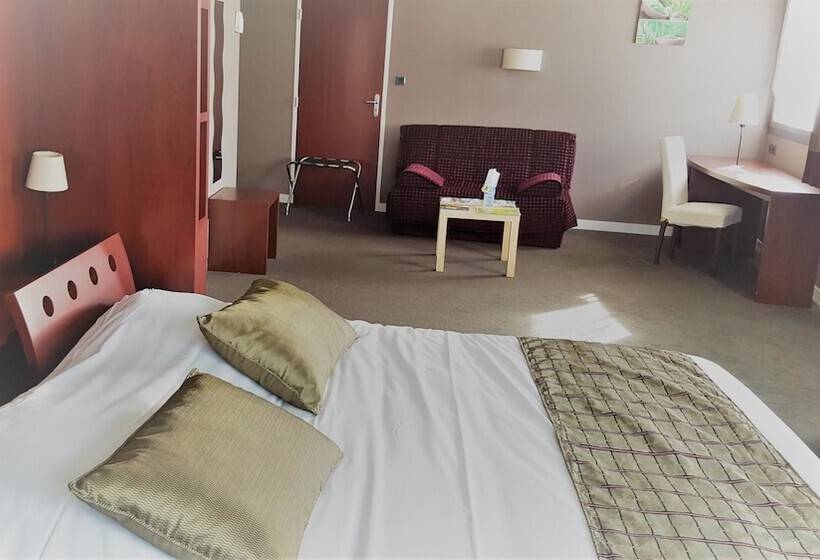 ホテル De Loire Et Restaurant Les Bateliers