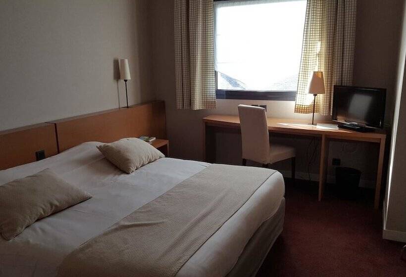 ホテル De Loire Et Restaurant Les Bateliers