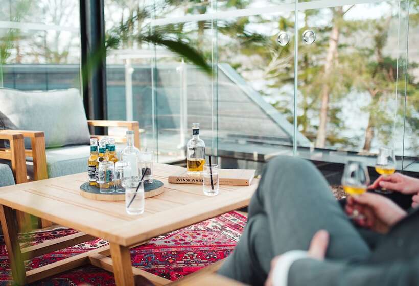 Hällsnäs Hotell & Restaurang