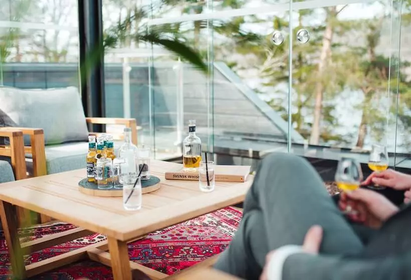 Hällsnäs Hotell & Restaurang