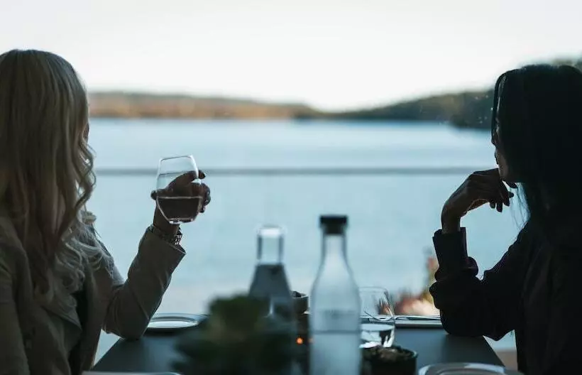 Hällsnäs Hotell & Restaurang