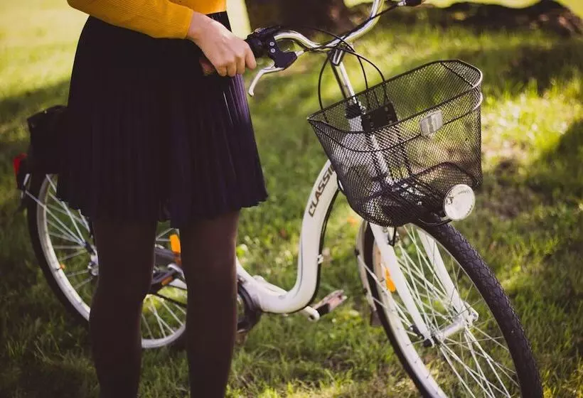 Hällsnäs Hotell & Restaurang