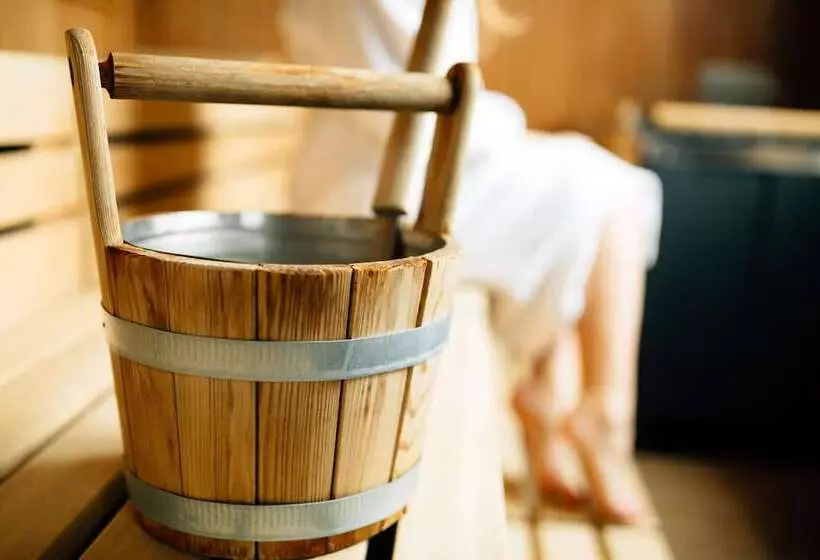 Hällsnäs Hotell & Restaurang