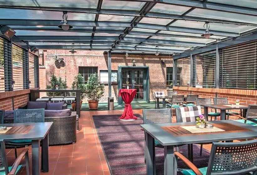 Jan Maria Hotel & Restaurant