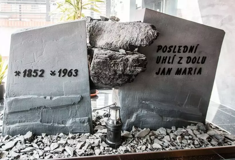 Jan Maria Hotel & Restaurant