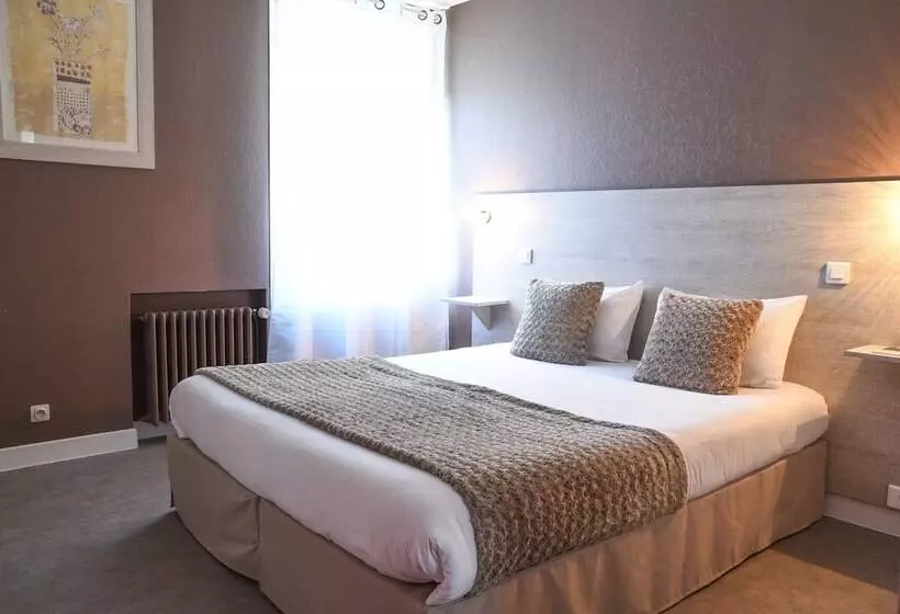 Отель L Europe Cholet Gare