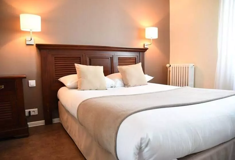 Отель L Europe Cholet Gare