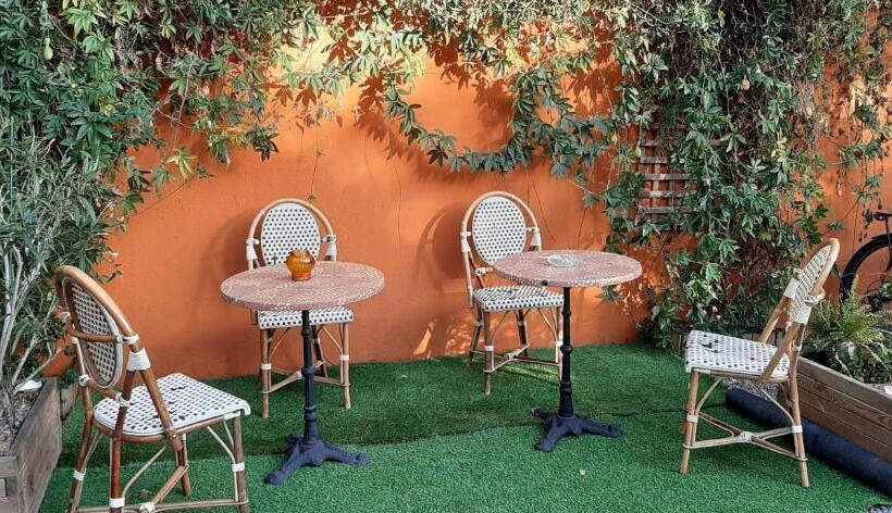 هتل La Belle Etoile