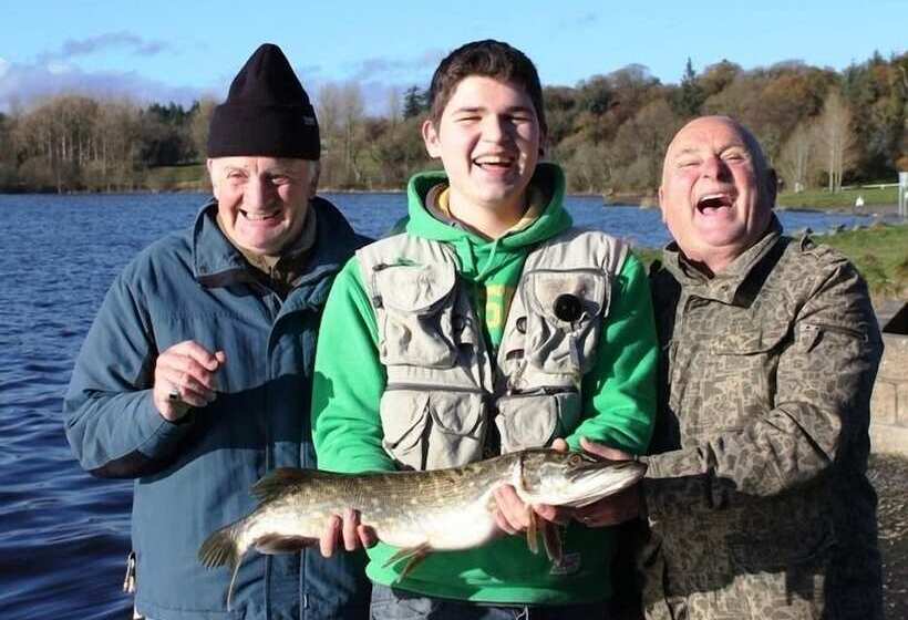 ホテル Lakeside Manor