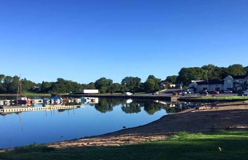 ホテル Lakeside Manor