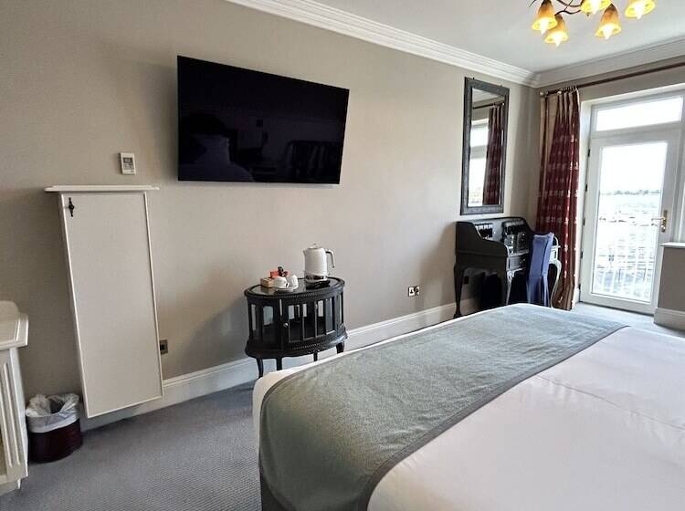 ホテル Lakeside Manor