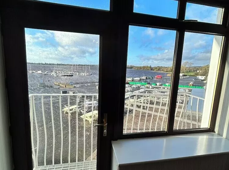 호텔 Lakeside Manor