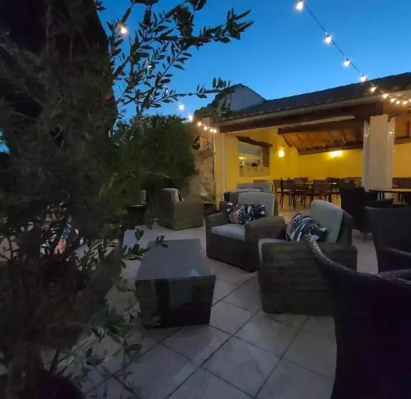 Отель L Art Des Mets By Côté Jardin