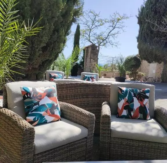 Отель L Art Des Mets By Côté Jardin