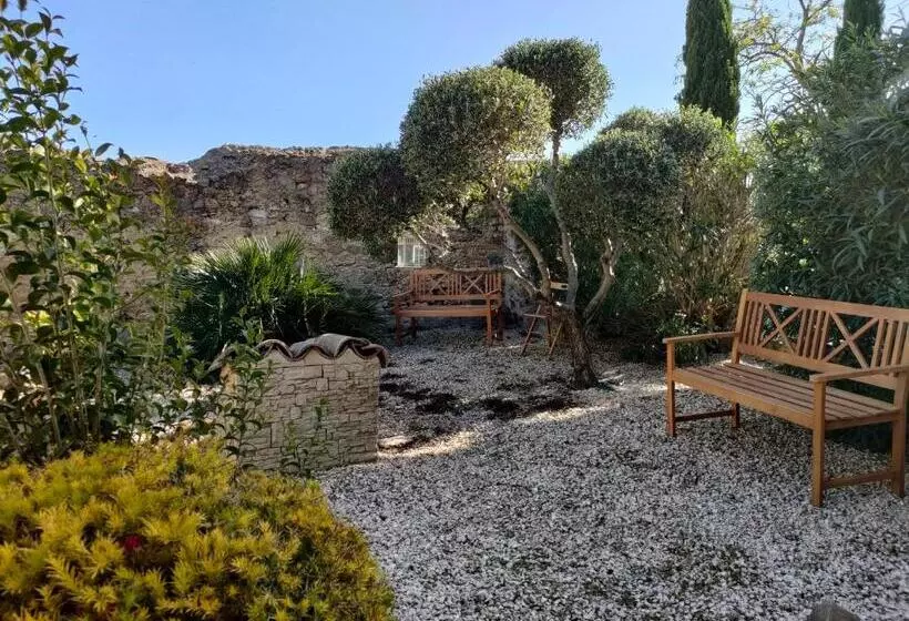 Отель L Art Des Mets By Côté Jardin