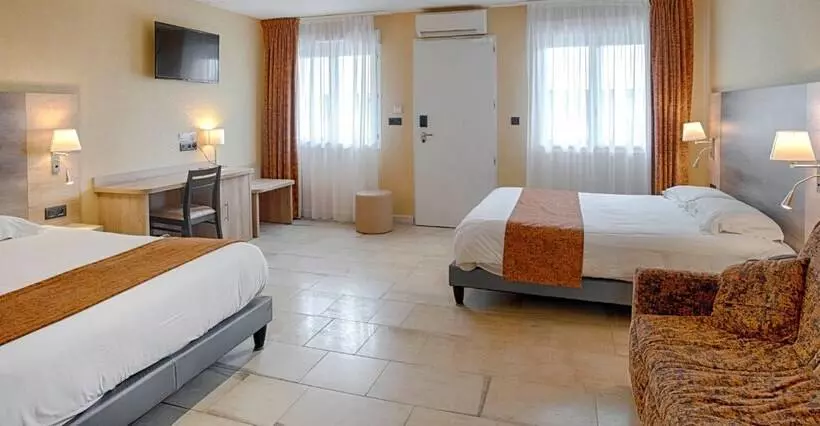 호텔 Logis Des Sources