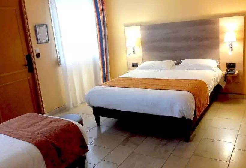 호텔 Logis Des Sources