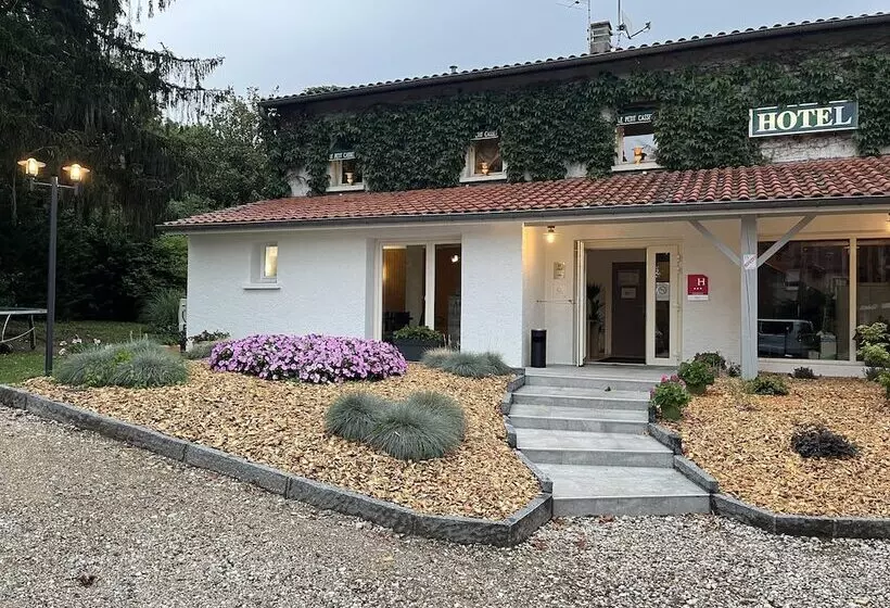 Logis Hotel Le Petit Casset