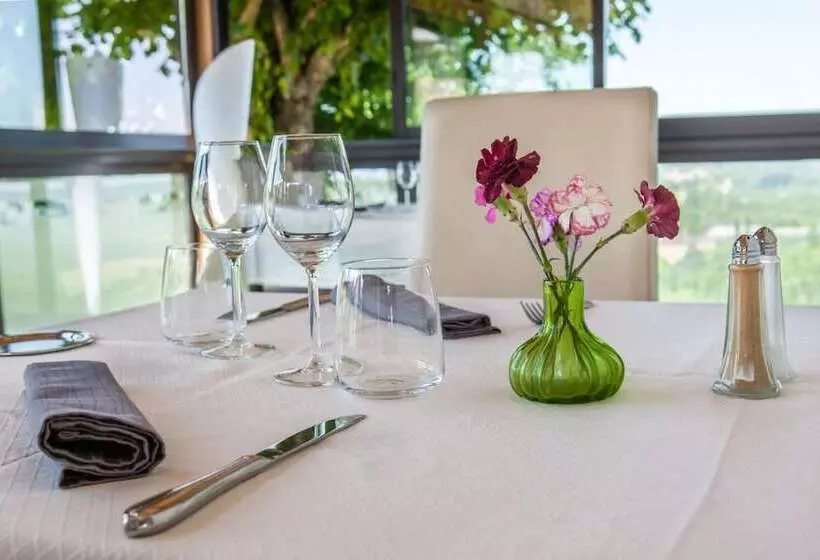 בית מלון כפרי Logis Le Saint Cyr