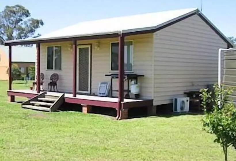 ホテル Madigan Wine Country Cottages