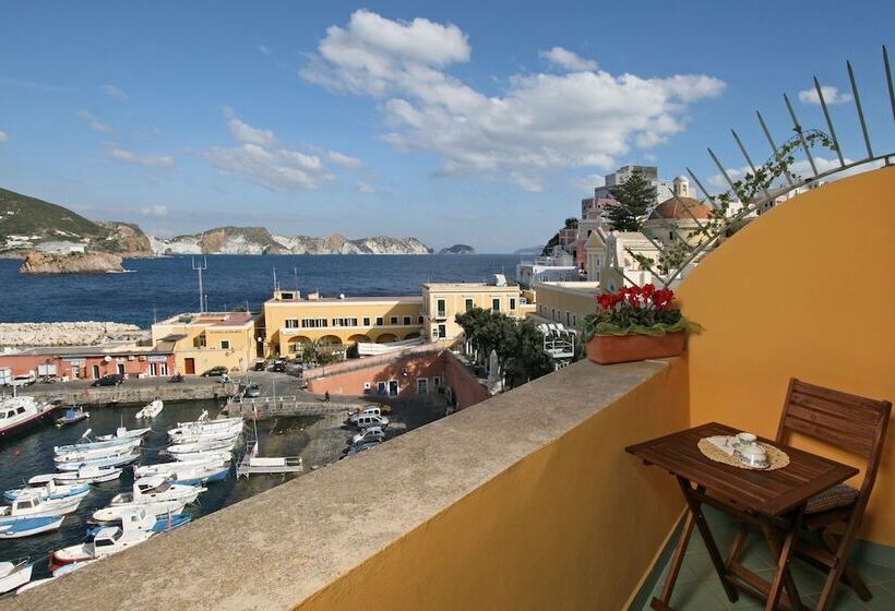 בית מלון כפרי Mari