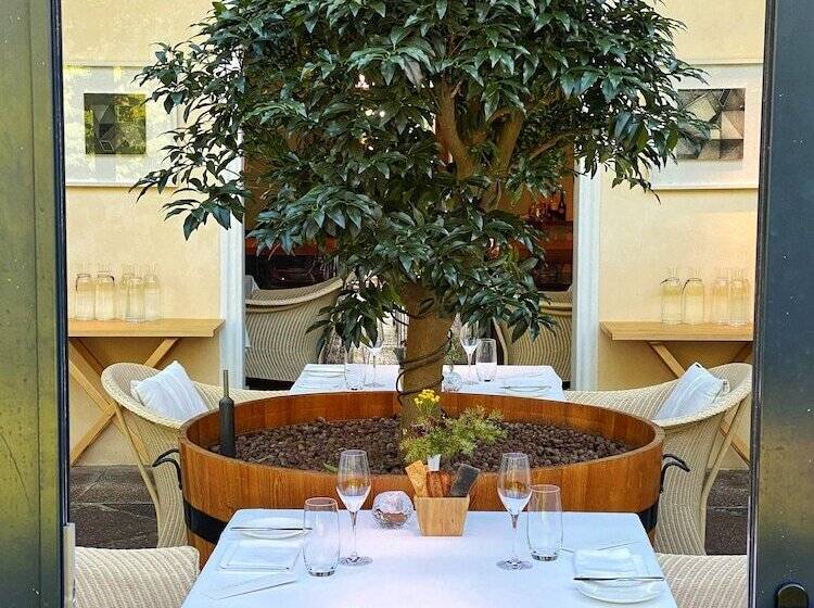 هتل Pädaste Manor