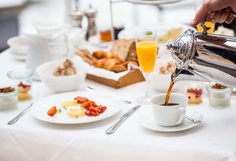 هتل Pädaste Manor