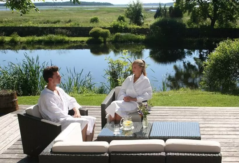 هتل Pädaste Manor