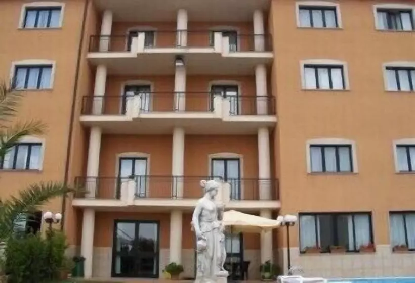 فندق Perla Del Gargano