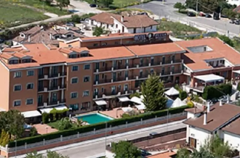 فندق Perla Del Gargano