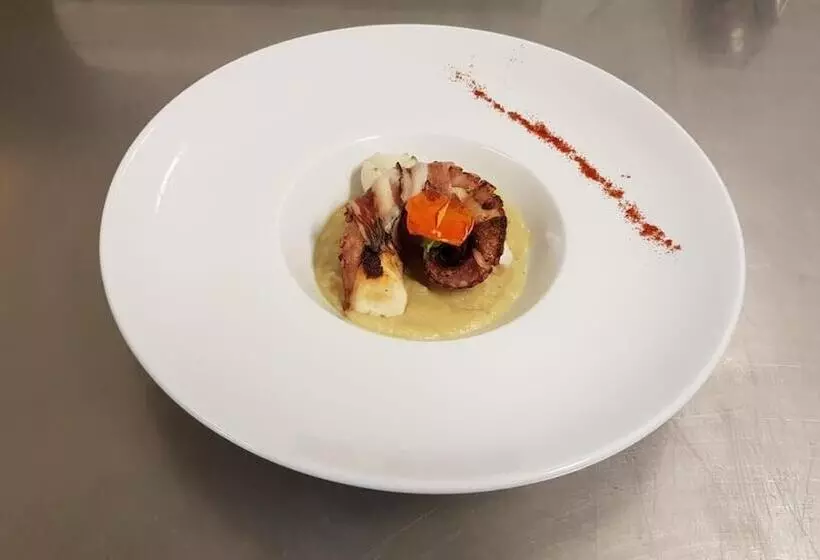 فندق Perla Del Gargano