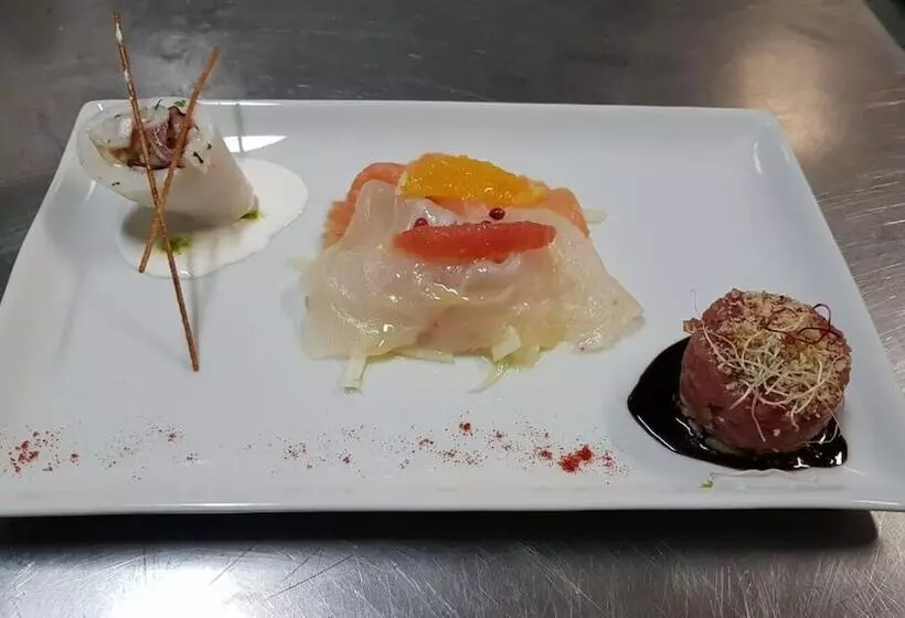 فندق Perla Del Gargano