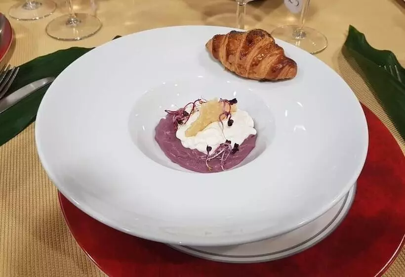 فندق Perla Del Gargano