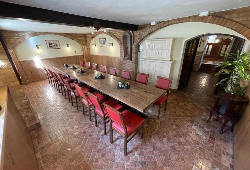 Révész Hotel, Restaurant And Rosa Spa