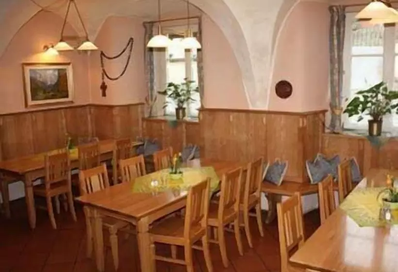 Отель Schwarzacher Hof In Niederbayern